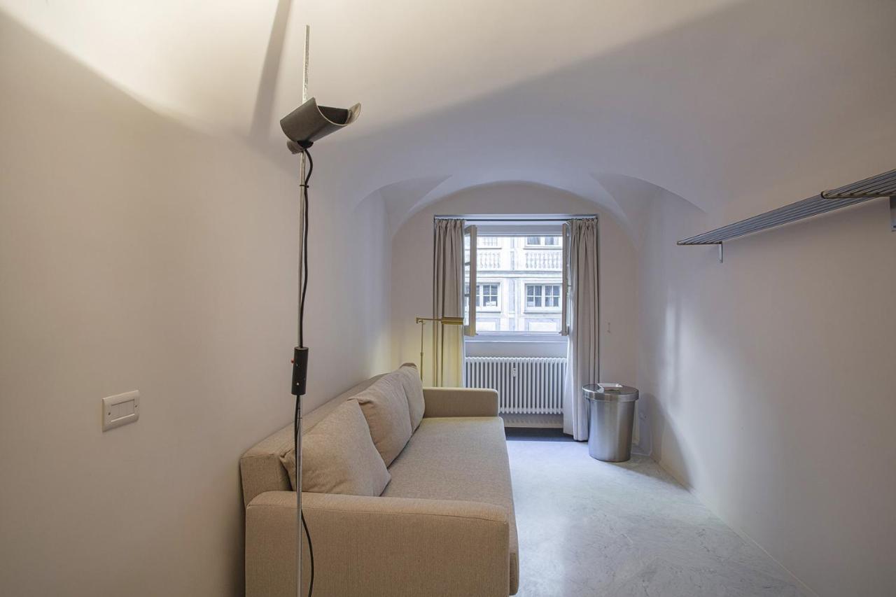 Garibaldi Glamorous Apartment By Wonderful Italy เจนัว ภายนอก รูปภาพ