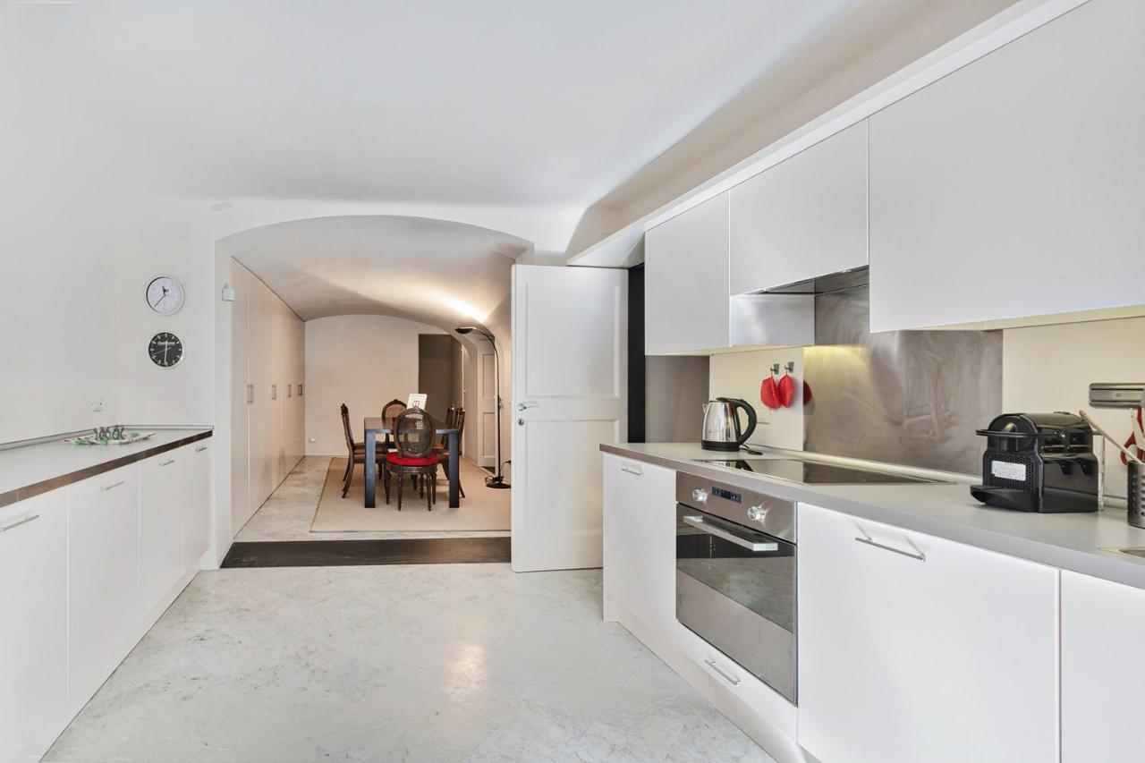 Garibaldi Glamorous Apartment By Wonderful Italy เจนัว ภายนอก รูปภาพ